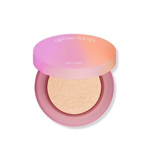 NWT Benefit Glow-La-La Blurring Highlight Powder - Luna